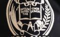 La imagen esta mal utilizada, no se respeto la Identidad Institucional aprobada en Consejo Universitario
